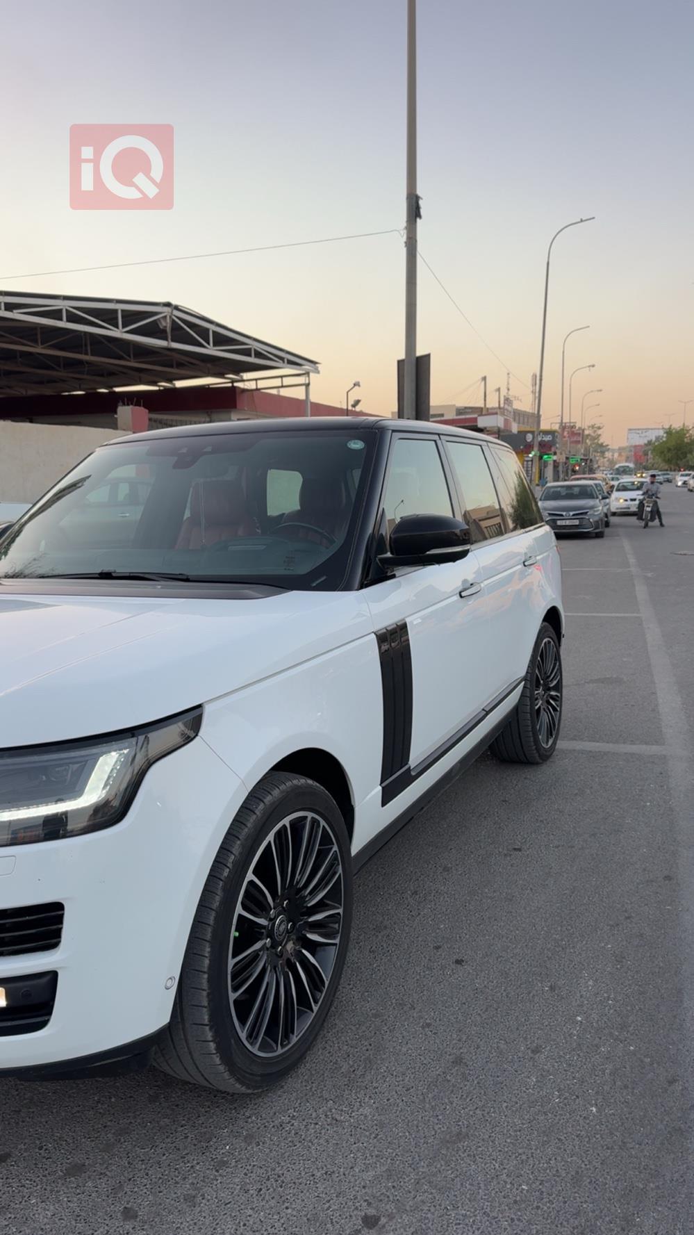 لاند روفر رينج روفر فوج